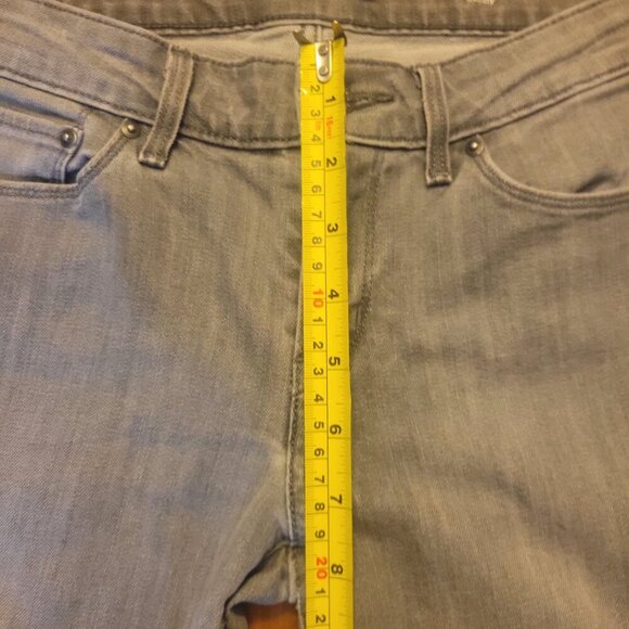 Levi's Women's Modern Rise Skinny Curve in Gray Denim - Size 27 - Picture 8 of 13